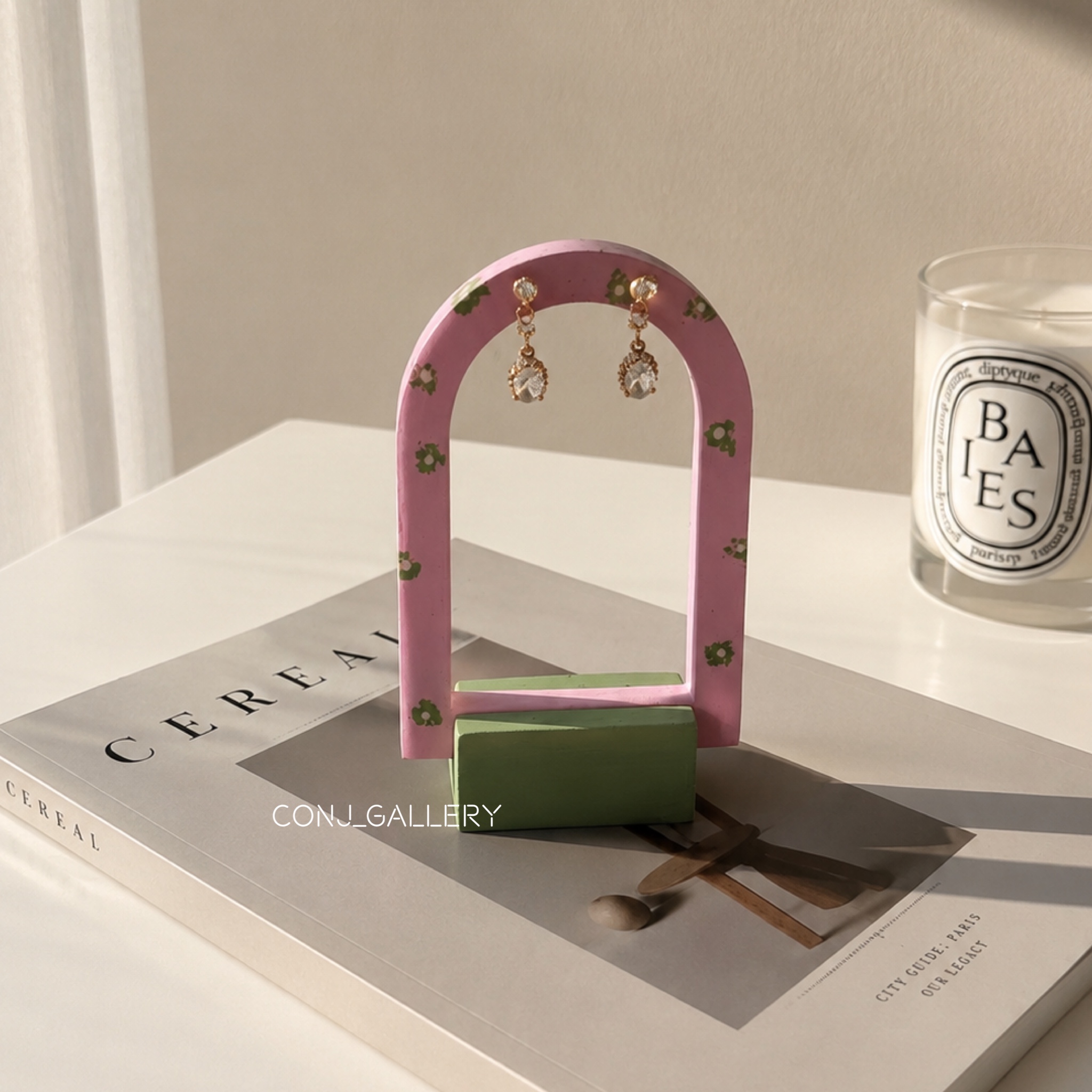 استند جا گوشواره ای